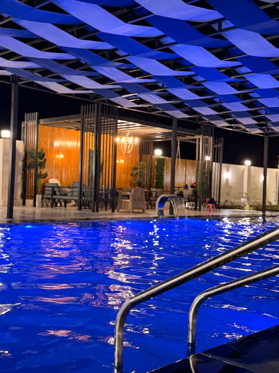 Royal Palace Resort — architecture and interiors